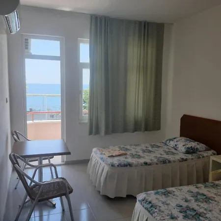 Karaca Pansiyon Homestay