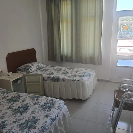 Karaca Pansiyon *