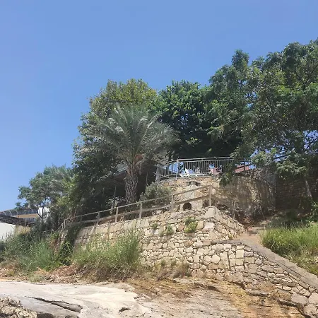 Karaca Pansiyon Homestay
